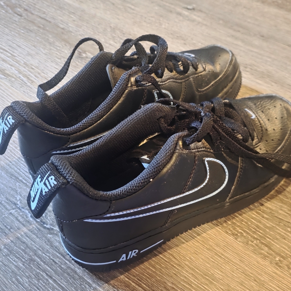 Nike Air Kids Black Sneakers